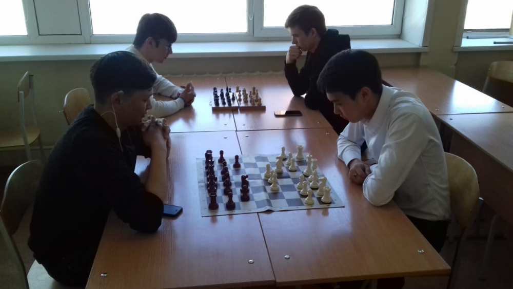 Шахматный турнир в ТЭФ среди студентов